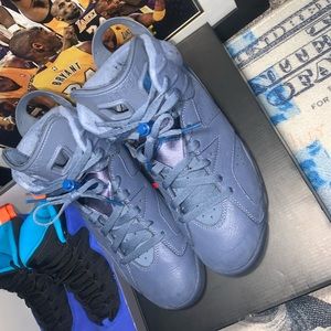 Air Jordan retro 6 “diffused blue” size 9